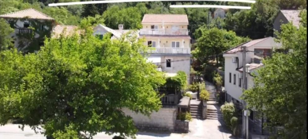 Apartment On The Shore Of The Bay Of Kotor With Free Wi-Fi ภายนอก รูปภาพ
